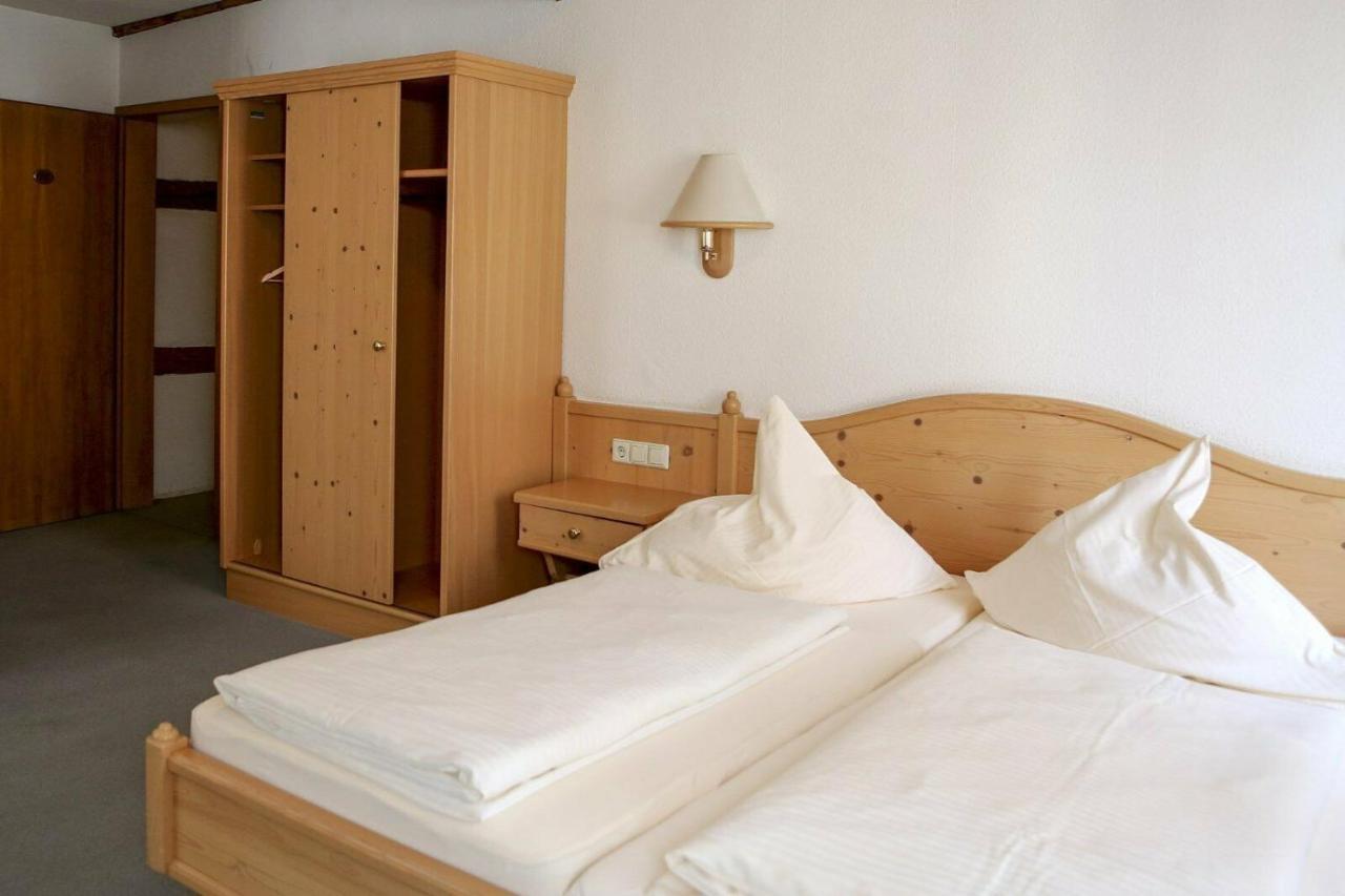 Brauereigasthof Hotel Schluessel Giengen an der Brenz Esterno foto